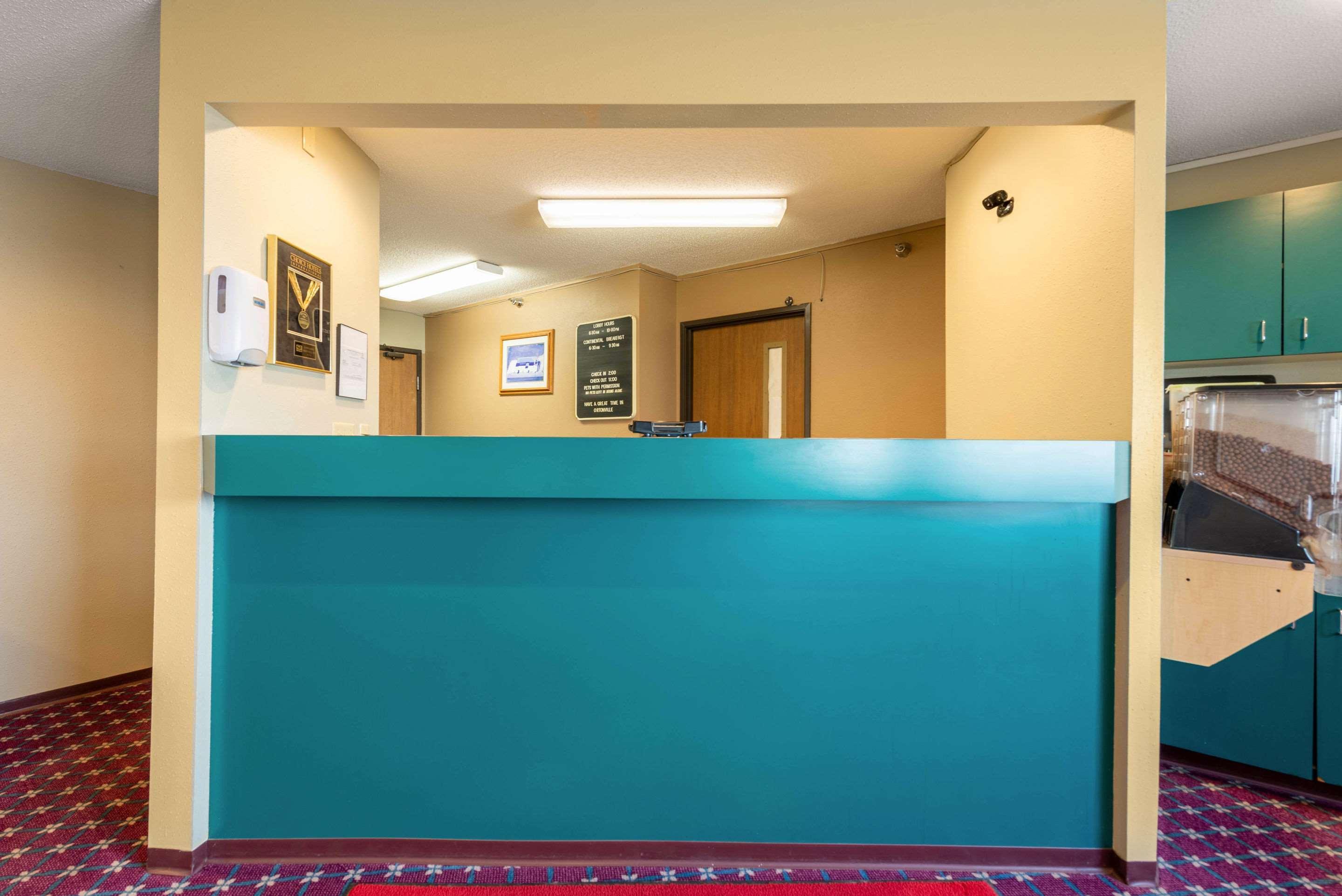 Econo Lodge Ortonville Buitenkant foto