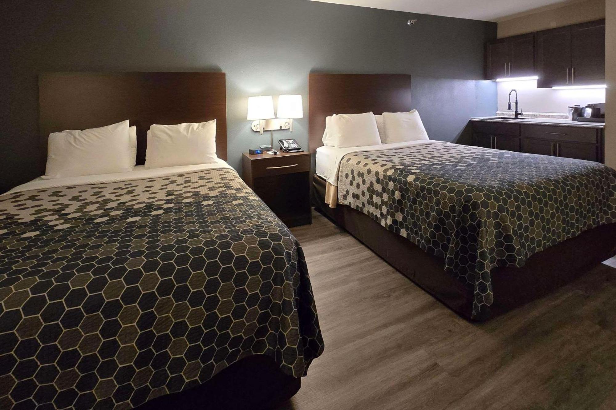 Econo Lodge Ortonville Buitenkant foto