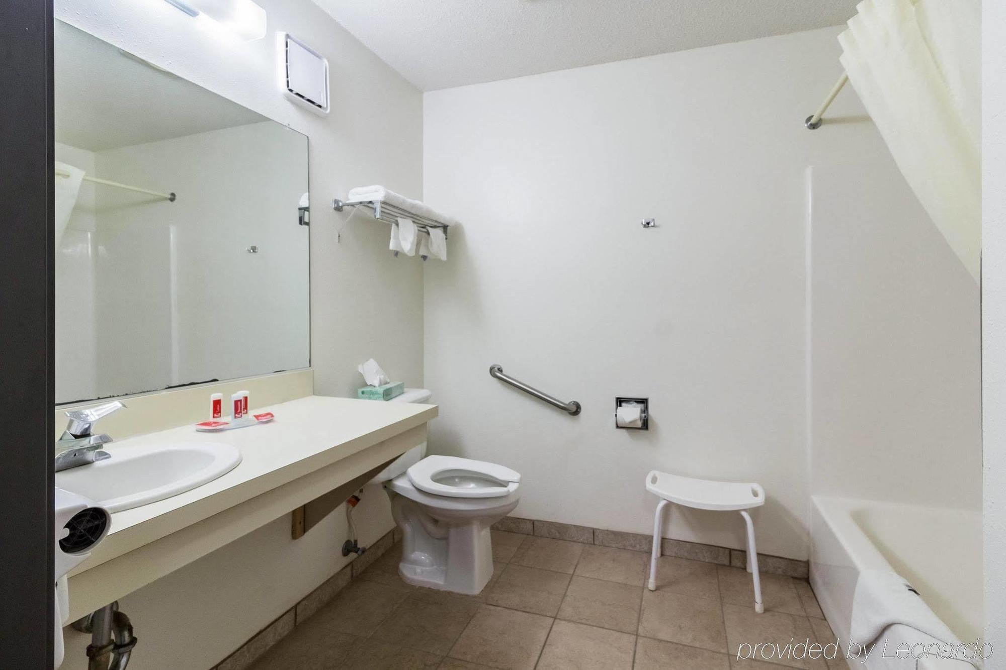 Econo Lodge Ortonville Buitenkant foto