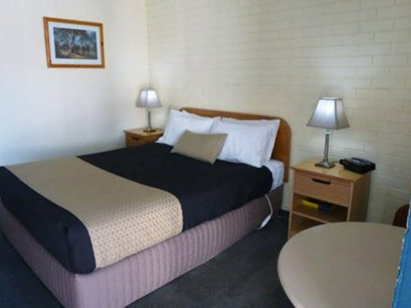 Econo Lodge Ortonville Buitenkant foto